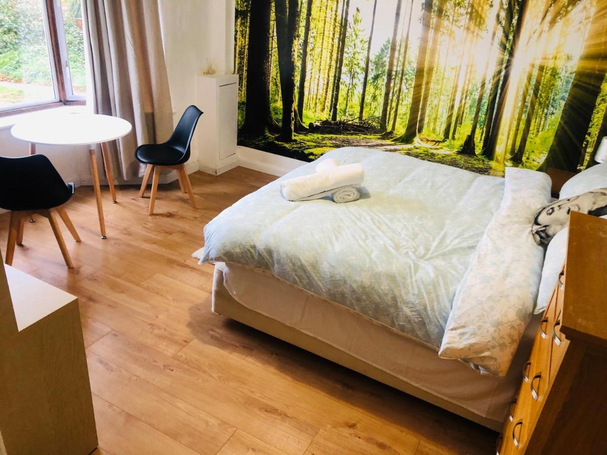 Amazing Quiet Garden House Near London Luton Airport Apartment Екстериор снимка